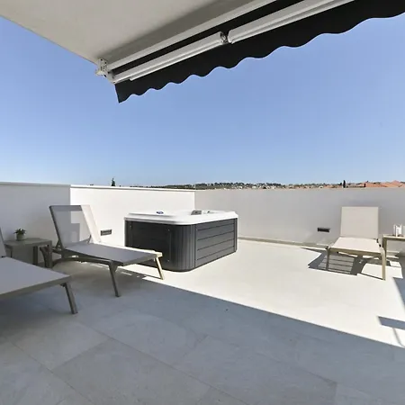 Arba Fortuna Exclusive Apartments With Private Parking Zadar Exterior photo