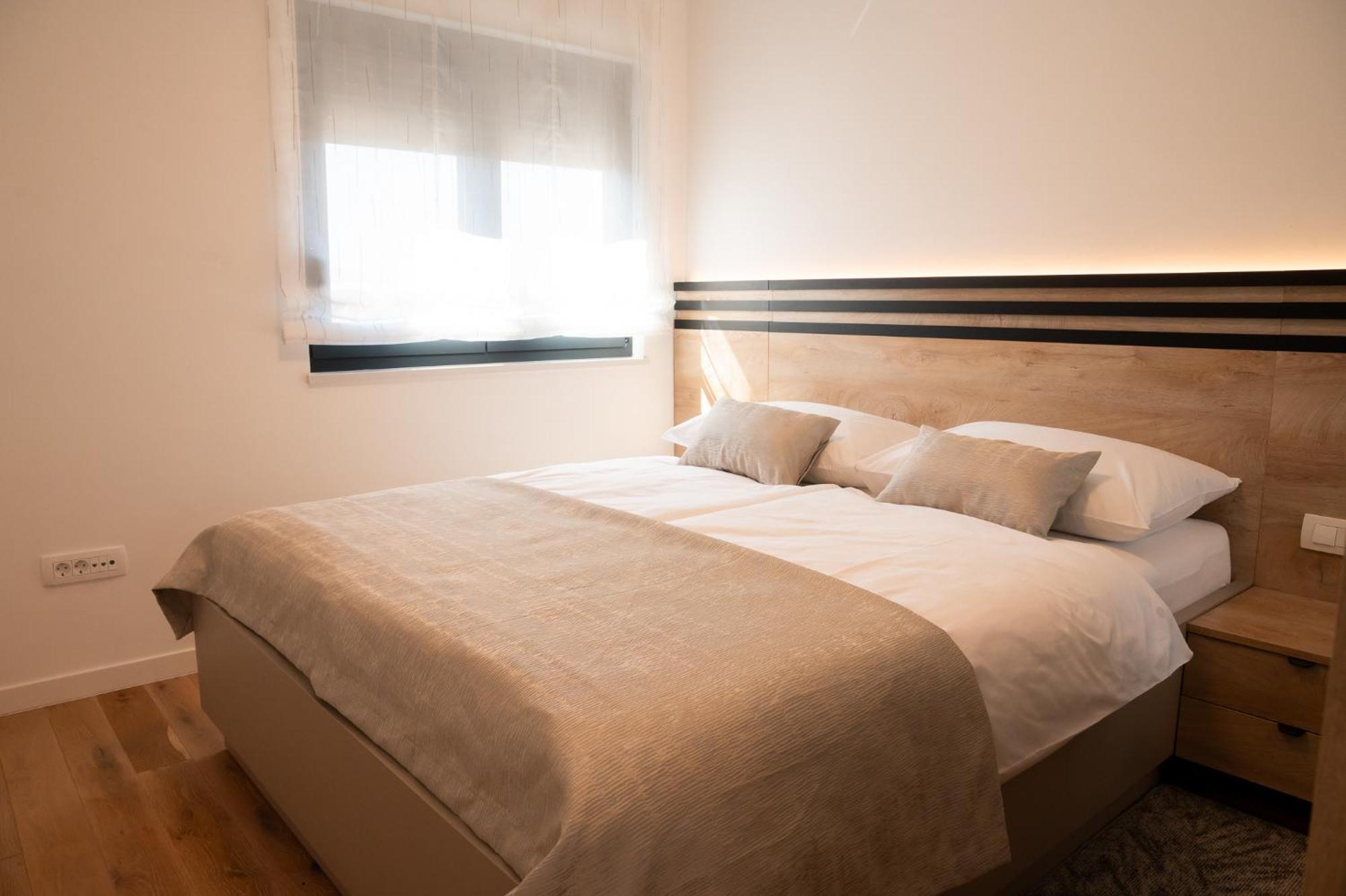 Arba Fortuna Exclusive Apartments With Private Parking Zadar