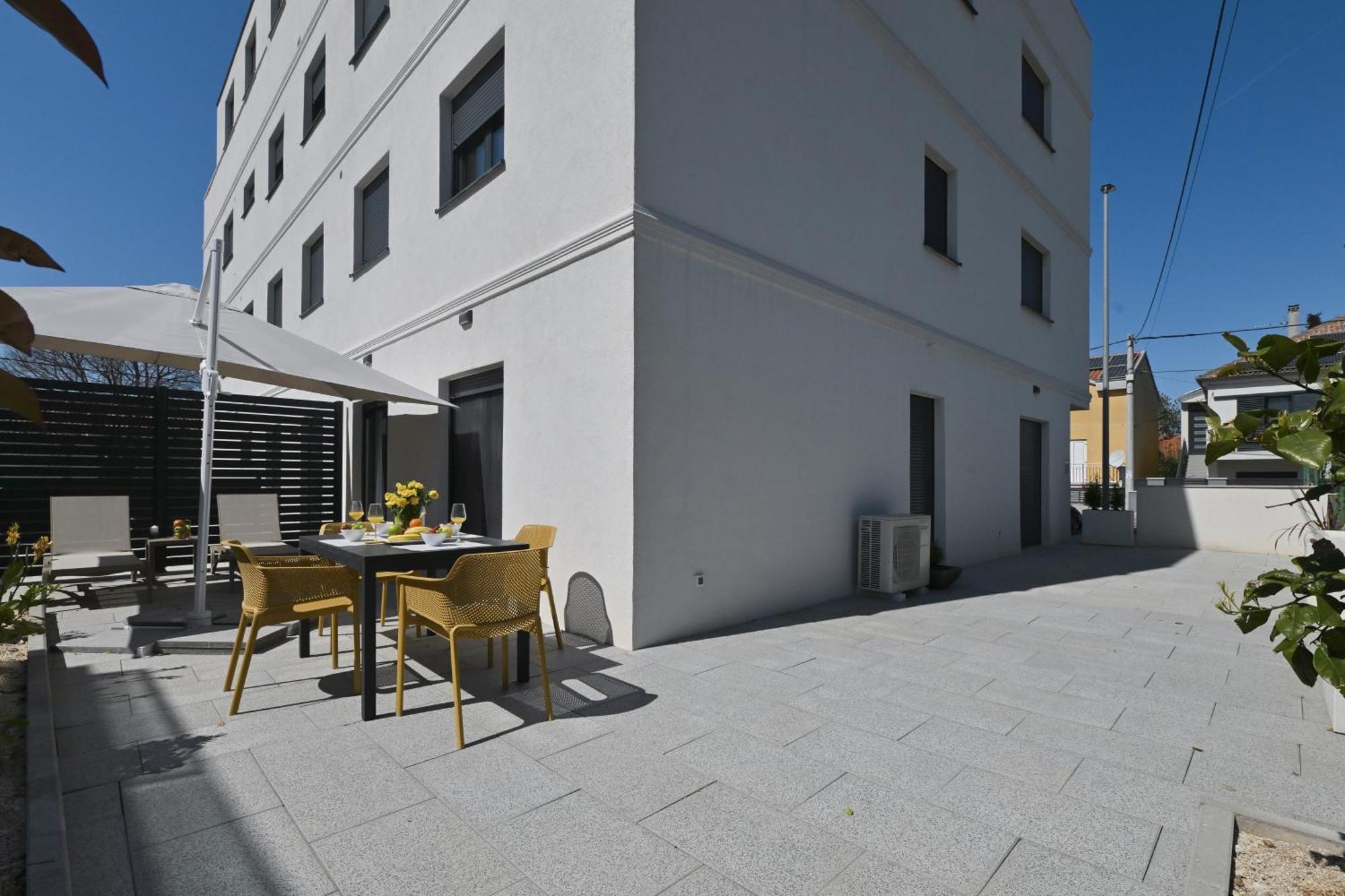 Apartma Arba Fortuna Exclusive Apartments With Private Parking