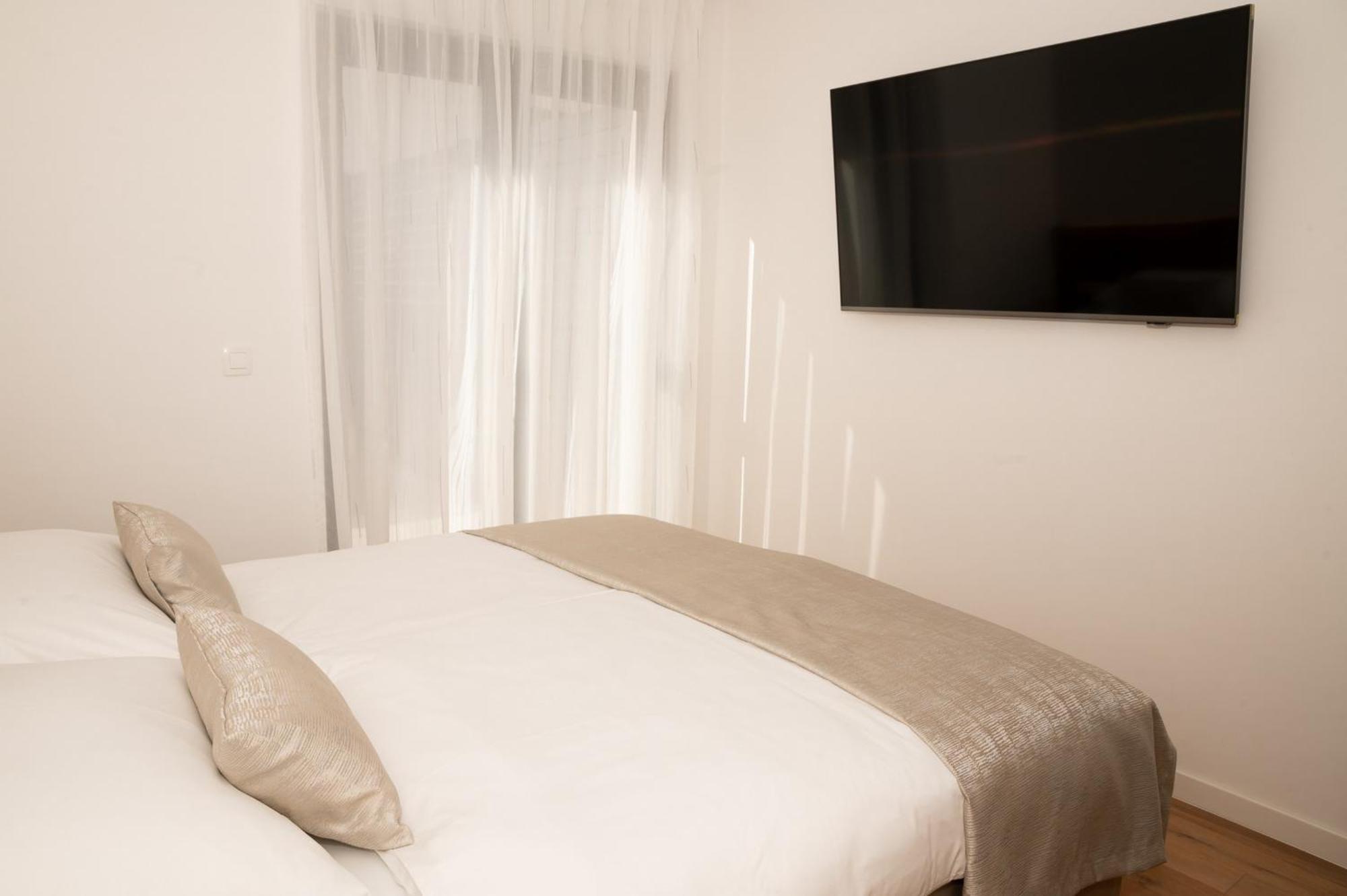 Arba Fortuna Exclusive Apartments With Private Parking Zadar